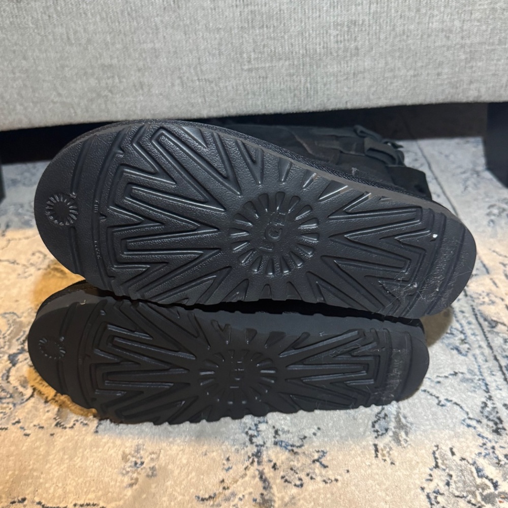 UGG Allegra Bow II Black - Picture 7 of 8